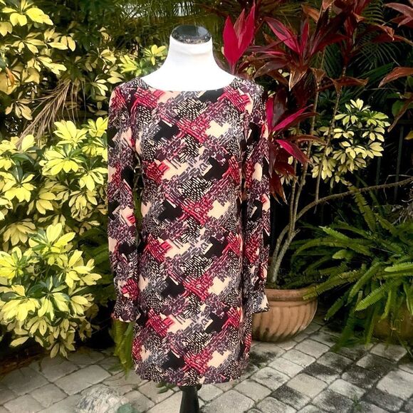 Trina Turk Laurie Jigsaw Dress - Picture 2 of 8